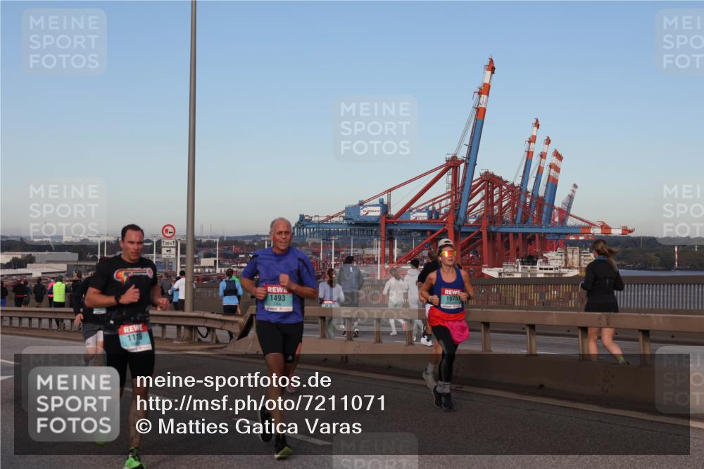 03.10.2024 - Köhlbrandbrückenlauf Matties Gatica Varas http://msf.ph/oto/7211071 03.10.2024 09:36:21 Position 2 1119, 500, 1, 1493, 3419, 1575 meine-sportfotos.de
