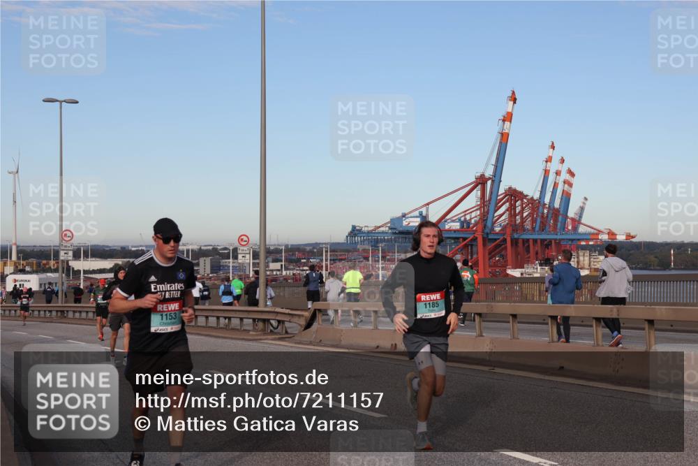 03.10.2024 - Köhlbrandbrückenlauf Matties Gatica Varas http://msf.ph/oto/7211157 03.10.2024 09:36:24 Position 2 1153, 1500, 1185 meine-sportfotos.de