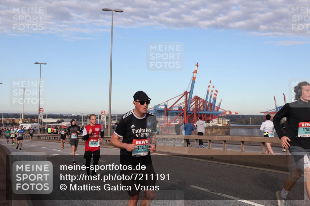 03.10.2024 - Köhlbrandbrückenlauf Matties Gatica Varas http://msf.ph/oto/7211191 03.10.2024 09:36:26 Position 2 1572, 1266, 1153, 1185 meine-sportfotos.de
