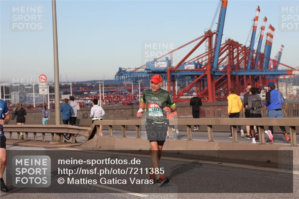 03.10.2024 - Köhlbrandbrückenlauf Matties Gatica Varas http://msf.ph/oto/7211385 03.10.2024 09:36:33 Position 2 500, 1512 meine-sportfotos.de