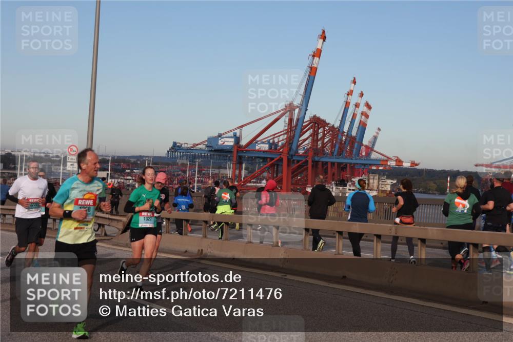 03.10.2024 - Köhlbrandbrückenlauf Matties Gatica Varas http://msf.ph/oto/7211476 03.10.2024 09:36:37 Position 2 500, 1, 1222, 4258, 1327 meine-sportfotos.de