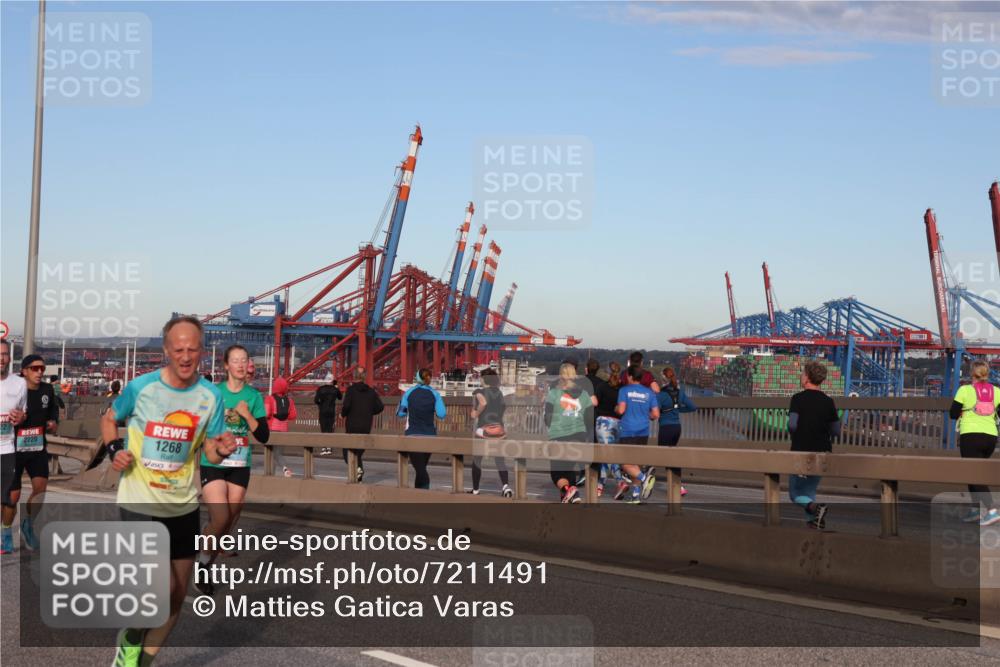 03.10.2024 - Köhlbrandbrückenlauf Matties Gatica Varas http://msf.ph/oto/7211491 03.10.2024 09:36:38 Position 2 1268 meine-sportfotos.de