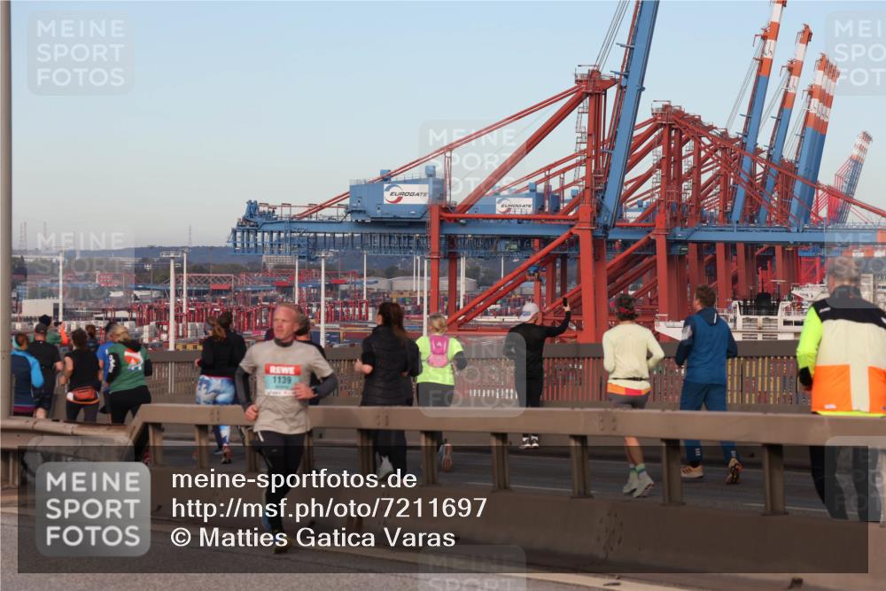 03.10.2024 - Köhlbrandbrückenlauf Matties Gatica Varas http://msf.ph/oto/7211697 03.10.2024 09:36:46 Position 2 1139 meine-sportfotos.de