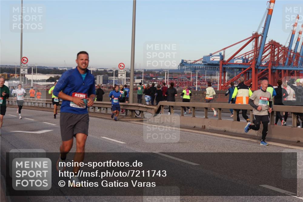 03.10.2024 - Köhlbrandbrückenlauf Matties Gatica Varas http://msf.ph/oto/7211743 03.10.2024 09:36:47 Position 2 1500, 1, 500, 1, 1447, 1139 meine-sportfotos.de