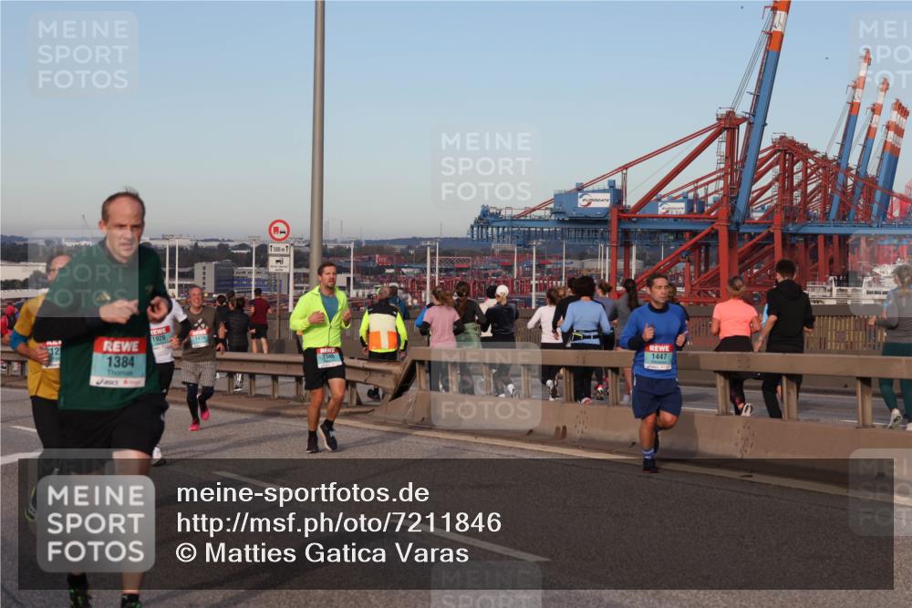 03.10.2024 - Köhlbrandbrückenlauf Matties Gatica Varas http://msf.ph/oto/7211846 03.10.2024 09:36:52 Position 2 1384, 1920, 1416, 1500, 1, 1348, 1447 meine-sportfotos.de
