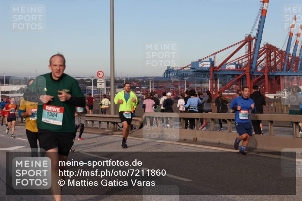 03.10.2024 - Köhlbrandbrückenlauf Matties Gatica Varas http://msf.ph/oto/7211860 03.10.2024 09:36:52 Position 2 125, 1384, 1416, 500, 1, 1348, 1447 meine-sportfotos.de