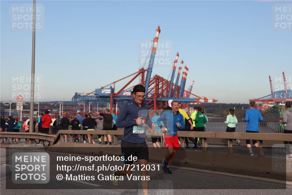 03.10.2024 - Köhlbrandbrückenlauf Matties Gatica Varas http://msf.ph/oto/7212031 03.10.2024 09:37:05 Position 2 500, 7399 meine-sportfotos.de