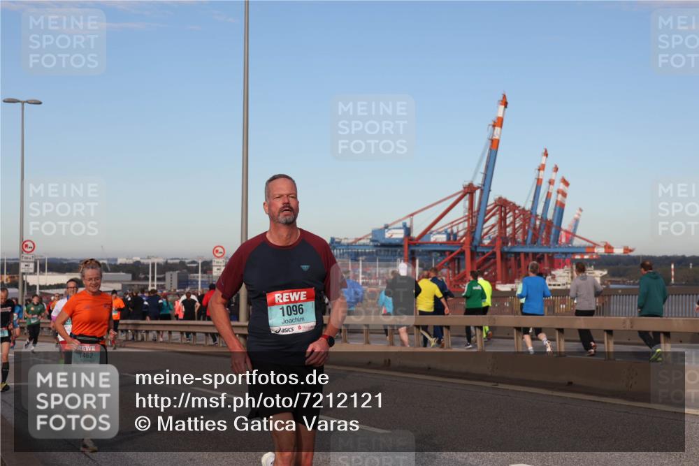03.10.2024 - Köhlbrandbrückenlauf Matties Gatica Varas http://msf.ph/oto/7212121 03.10.2024 09:37:07 Position 2 1462, 1096 meine-sportfotos.de