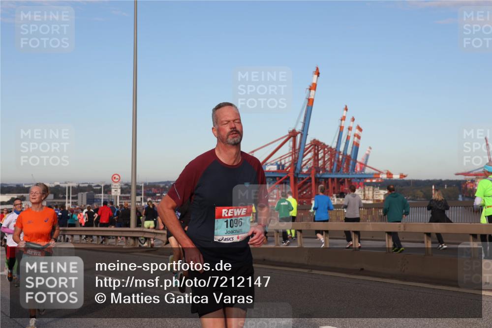 03.10.2024 - Köhlbrandbrückenlauf Matties Gatica Varas http://msf.ph/oto/7212147 03.10.2024 09:37:08 Position 2 1462, 1096 meine-sportfotos.de