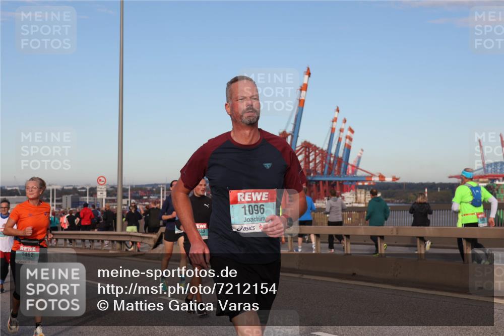 03.10.2024 - Köhlbrandbrückenlauf Matties Gatica Varas http://msf.ph/oto/7212154 03.10.2024 09:37:08 Position 2 1462, 983, 1096 meine-sportfotos.de