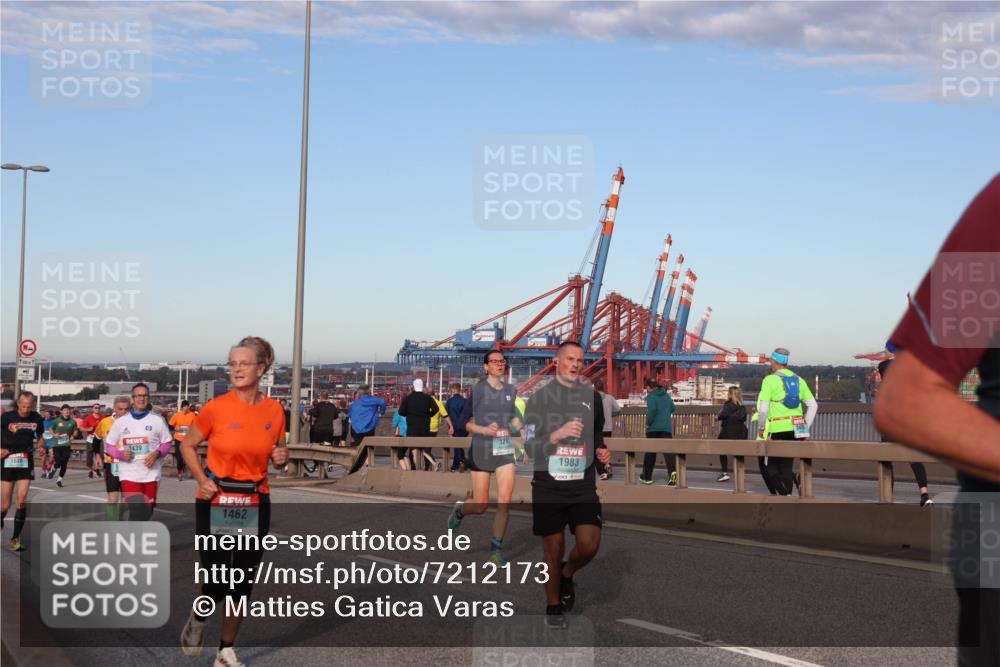 03.10.2024 - Köhlbrandbrückenlauf Matties Gatica Varas http://msf.ph/oto/7212173 03.10.2024 09:37:09 Position 2 1439, 0, 1462, 1983 meine-sportfotos.de