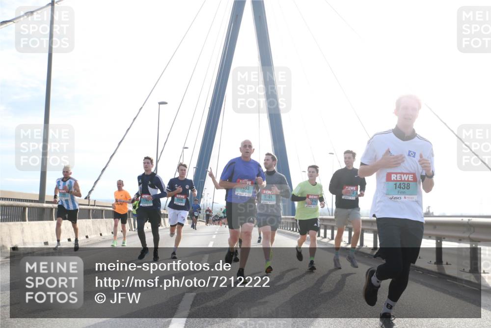 03.10.2024 - Köhlbrandbrückenlauf Jannik Wohlers http://msf.ph/oto/7212222 03.10.2024 09:21:07 Position 1 1200, 2696, 93, 1161, 914, 1438 meine-sportfotos.de