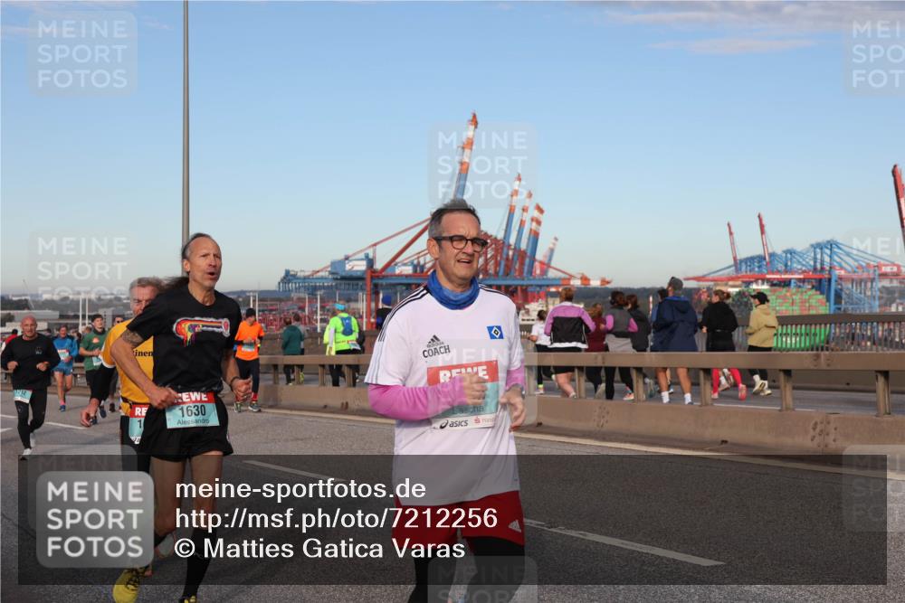 03.10.2024 - Köhlbrandbrückenlauf Matties Gatica Varas http://msf.ph/oto/7212256 03.10.2024 09:37:13 Position 2 1, 1630 meine-sportfotos.de