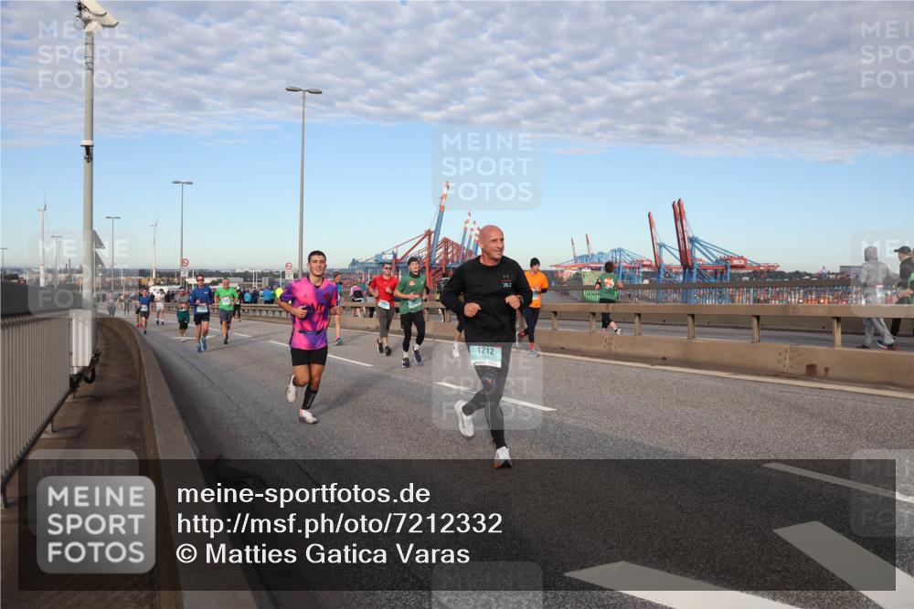 03.10.2024 - Köhlbrandbrückenlauf Matties Gatica Varas http://msf.ph/oto/7212332 03.10.2024 09:37:17 Position 2 1212 meine-sportfotos.de