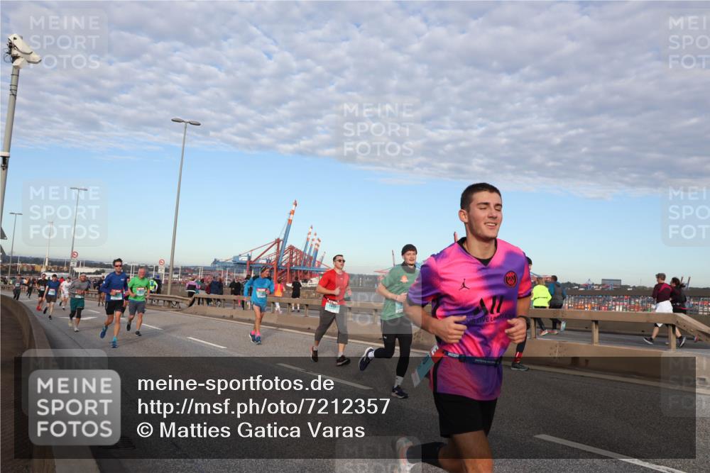 03.10.2024 - Köhlbrandbrückenlauf Matties Gatica Varas http://msf.ph/oto/7212357 03.10.2024 09:37:19 Position 2 1037 meine-sportfotos.de