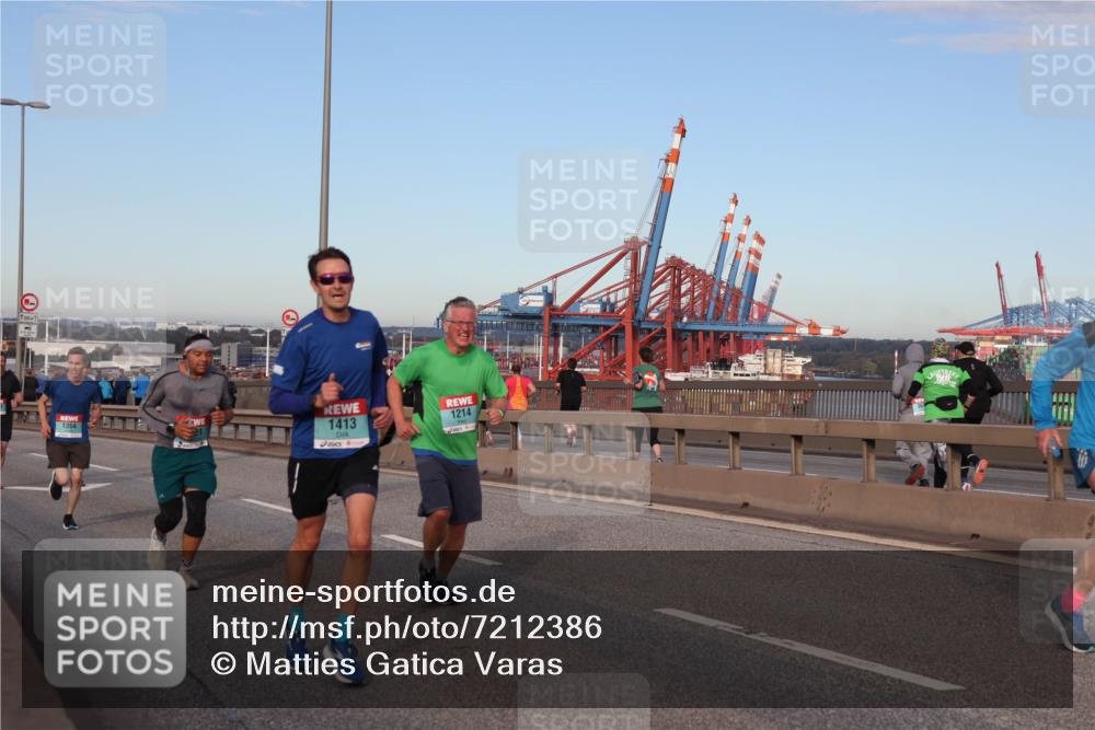 03.10.2024 - Köhlbrandbrückenlauf Matties Gatica Varas http://msf.ph/oto/7212386 03.10.2024 09:37:21 Position 2 1413, 1214, 1354 meine-sportfotos.de