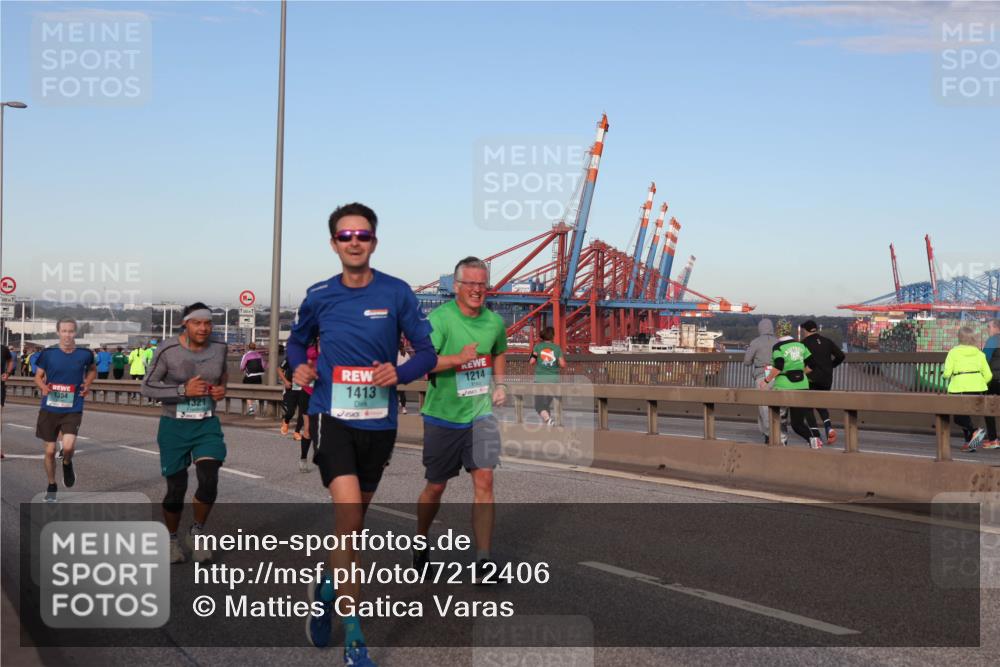 03.10.2024 - Köhlbrandbrückenlauf Matties Gatica Varas http://msf.ph/oto/7212406 03.10.2024 09:37:22 Position 2 500, 1321, 1413, 1214 meine-sportfotos.de