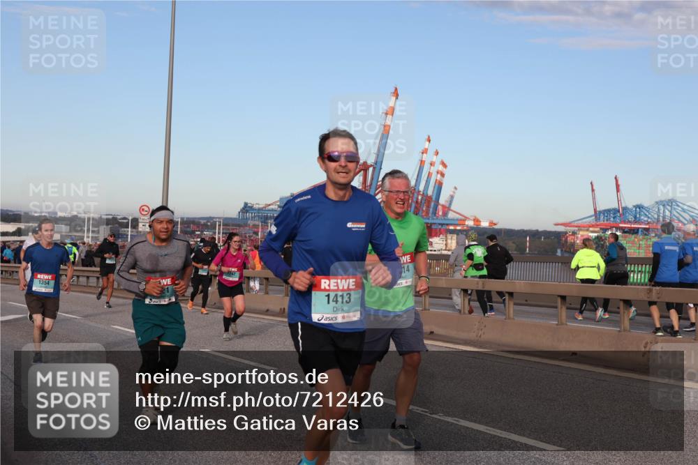 03.10.2024 - Köhlbrandbrückenlauf Matties Gatica Varas http://msf.ph/oto/7212426 03.10.2024 09:37:22 Position 2 1354, 6, 1413, 14 meine-sportfotos.de