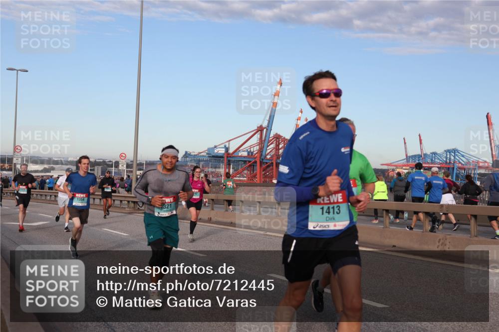 03.10.2024 - Köhlbrandbrückenlauf Matties Gatica Varas http://msf.ph/oto/7212445 03.10.2024 09:37:23 Position 2 1323, 1354, 321, 1413 meine-sportfotos.de