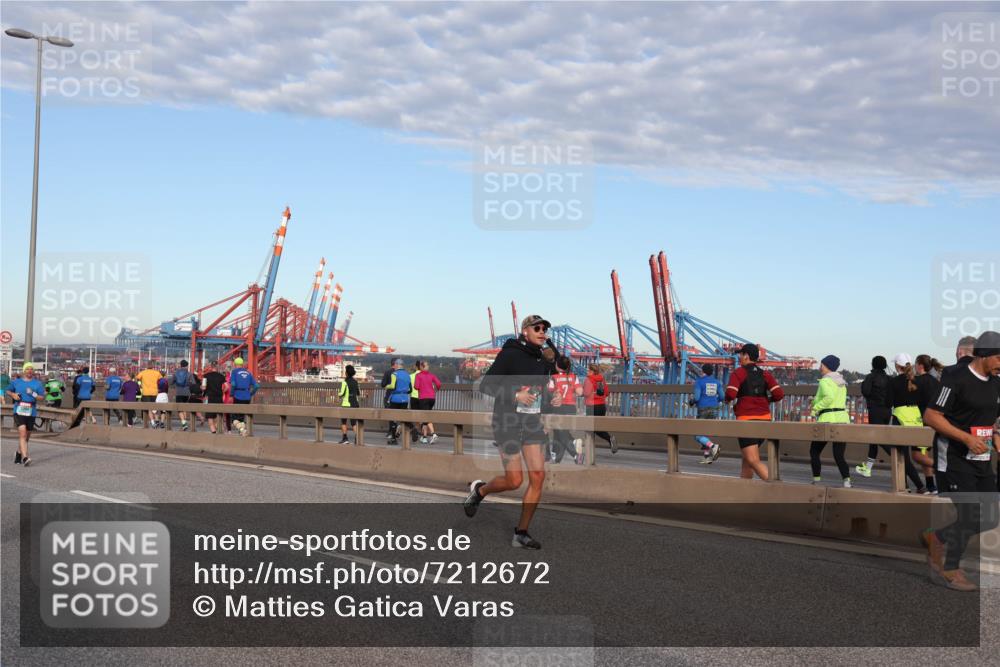 03.10.2024 - Köhlbrandbrückenlauf Matties Gatica Varas http://msf.ph/oto/7212672 03.10.2024 09:37:30 Position 2  meine-sportfotos.de