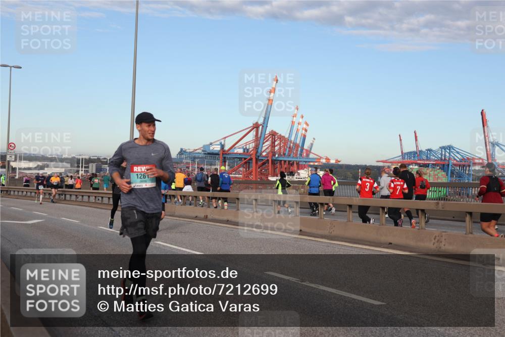 03.10.2024 - Köhlbrandbrückenlauf Matties Gatica Varas http://msf.ph/oto/7212699 03.10.2024 09:37:31 Position 2 126, 3, 93, 7 meine-sportfotos.de