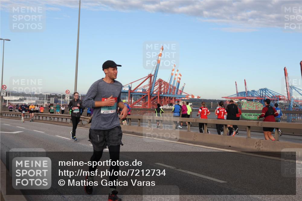 03.10.2024 - Köhlbrandbrückenlauf Matties Gatica Varas http://msf.ph/oto/7212734 03.10.2024 09:37:31 Position 2  meine-sportfotos.de