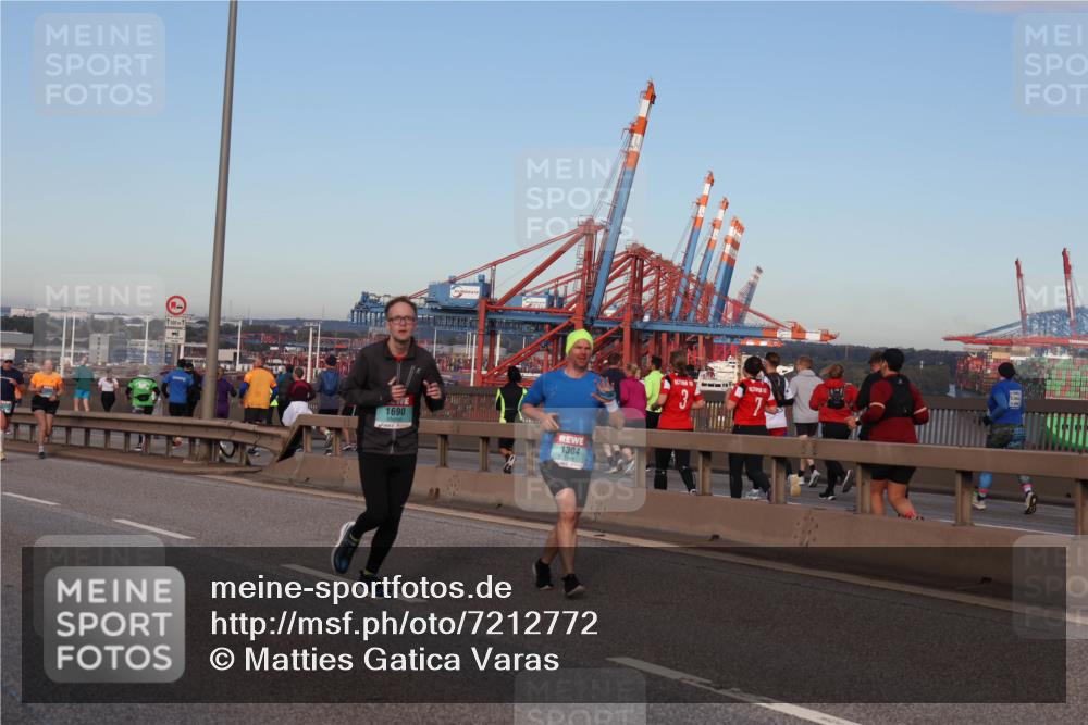 03.10.2024 - Köhlbrandbrückenlauf Matties Gatica Varas http://msf.ph/oto/7212772 03.10.2024 09:37:32 Position 2 500, 1, 1690, 1304, 1, 3 meine-sportfotos.de