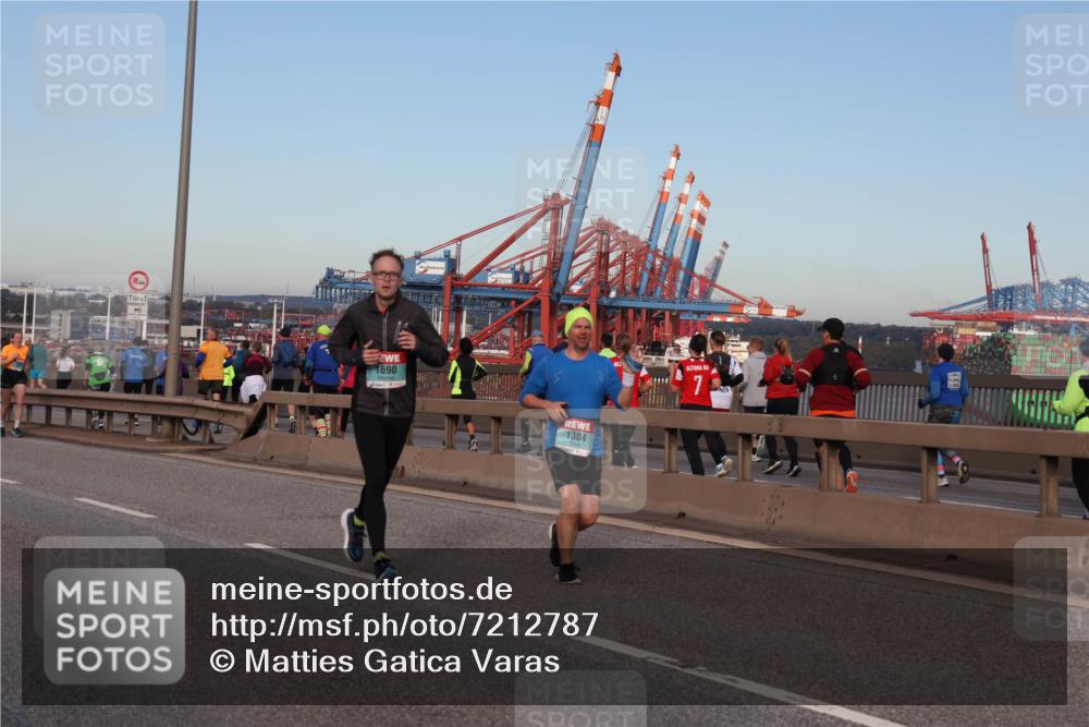 03.10.2024 - Köhlbrandbrückenlauf Matties Gatica Varas http://msf.ph/oto/7212787 03.10.2024 09:37:33 Position 2 1690, 1304, 93, 7 meine-sportfotos.de
