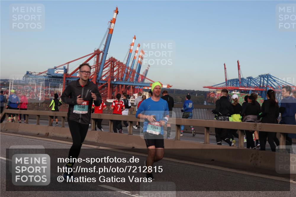 03.10.2024 - Köhlbrandbrückenlauf Matties Gatica Varas http://msf.ph/oto/7212815 03.10.2024 09:37:33 Position 2 1690, 93, 7, 1304 meine-sportfotos.de
