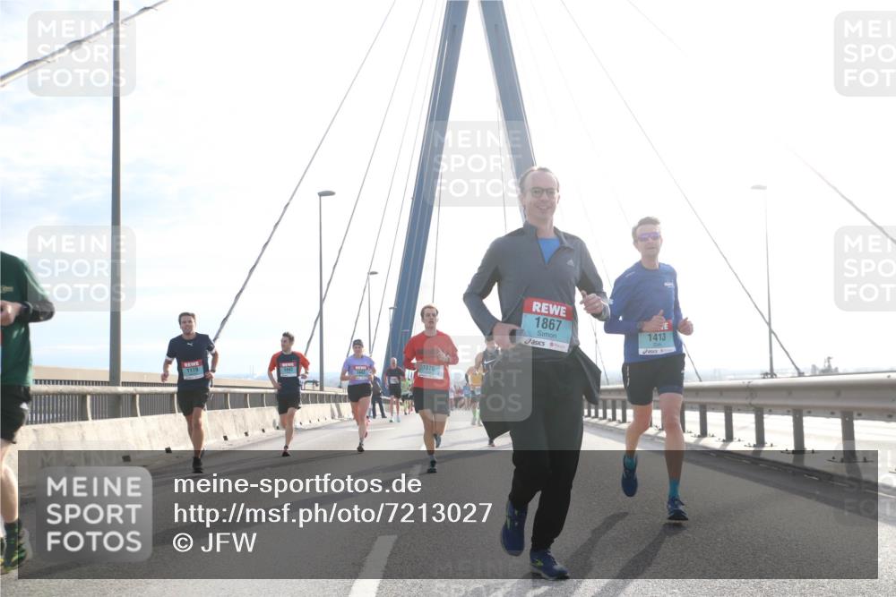 03.10.2024 - Köhlbrandbrückenlauf Jannik Wohlers http://msf.ph/oto/7213027 03.10.2024 09:21:34 Position 1 1179, 1442, 1075, 1867, 1413 meine-sportfotos.de