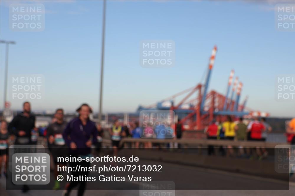 03.10.2024 - Köhlbrandbrückenlauf Matties Gatica Varas http://msf.ph/oto/7213032 03.10.2024 09:37:42 Position 2  meine-sportfotos.de