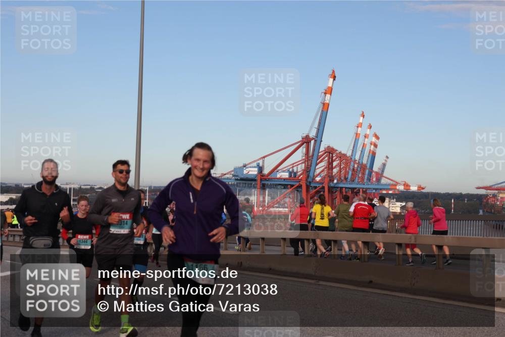 03.10.2024 - Köhlbrandbrückenlauf Matties Gatica Varas http://msf.ph/oto/7213038 03.10.2024 09:37:43 Position 2 1344, 314, 7166 meine-sportfotos.de