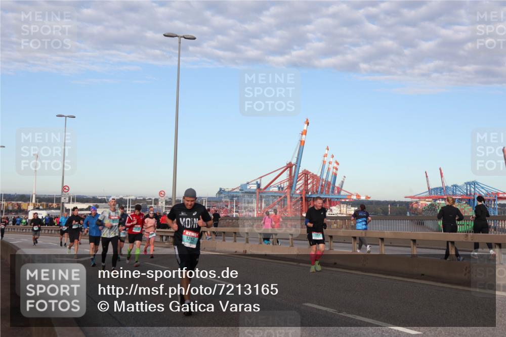 03.10.2024 - Köhlbrandbrückenlauf Matties Gatica Varas http://msf.ph/oto/7213165 03.10.2024 09:37:50 Position 2 1262, 1487, 2024 meine-sportfotos.de