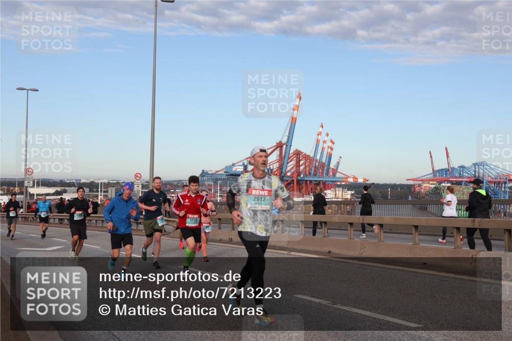 03.10.2024 - Köhlbrandbrückenlauf Matties Gatica Varas http://msf.ph/oto/7213223 03.10.2024 09:37:52 Position 2 1774, 2612 meine-sportfotos.de