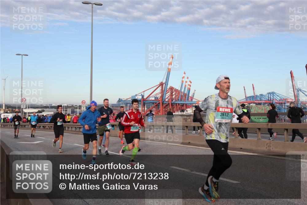 03.10.2024 - Köhlbrandbrückenlauf Matties Gatica Varas http://msf.ph/oto/7213238 03.10.2024 09:37:53 Position 2 1774, 2612 meine-sportfotos.de