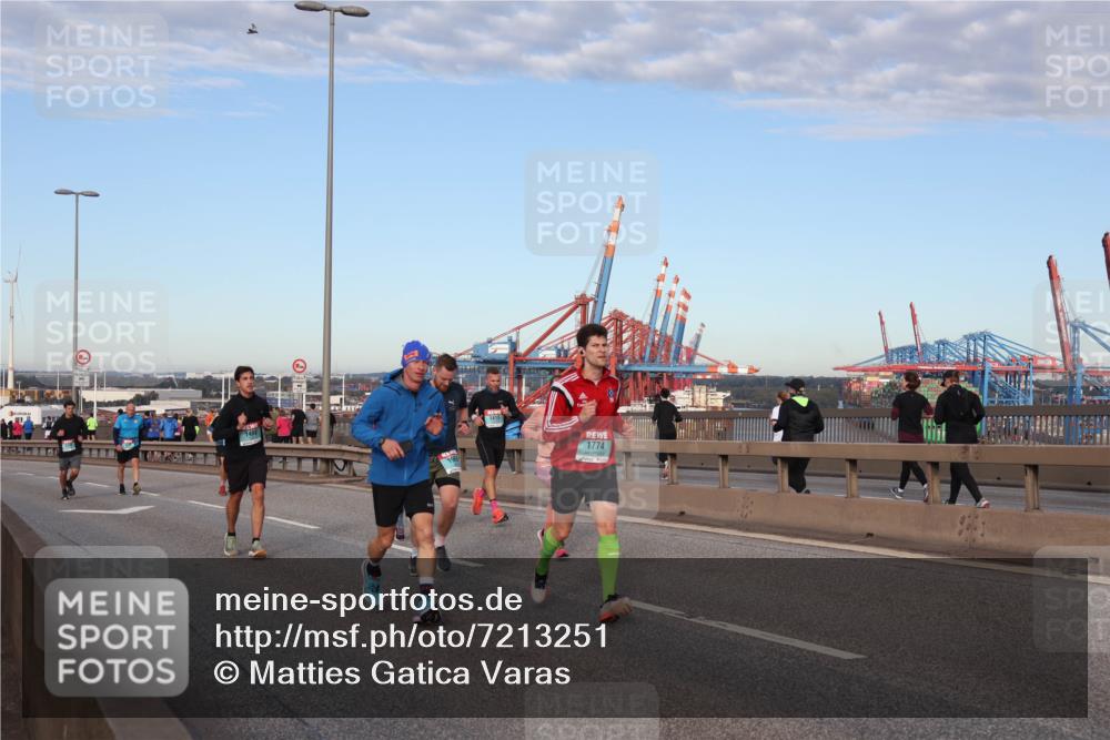 03.10.2024 - Köhlbrandbrückenlauf Matties Gatica Varas http://msf.ph/oto/7213251 03.10.2024 09:37:54 Position 2 1415, 1774 meine-sportfotos.de