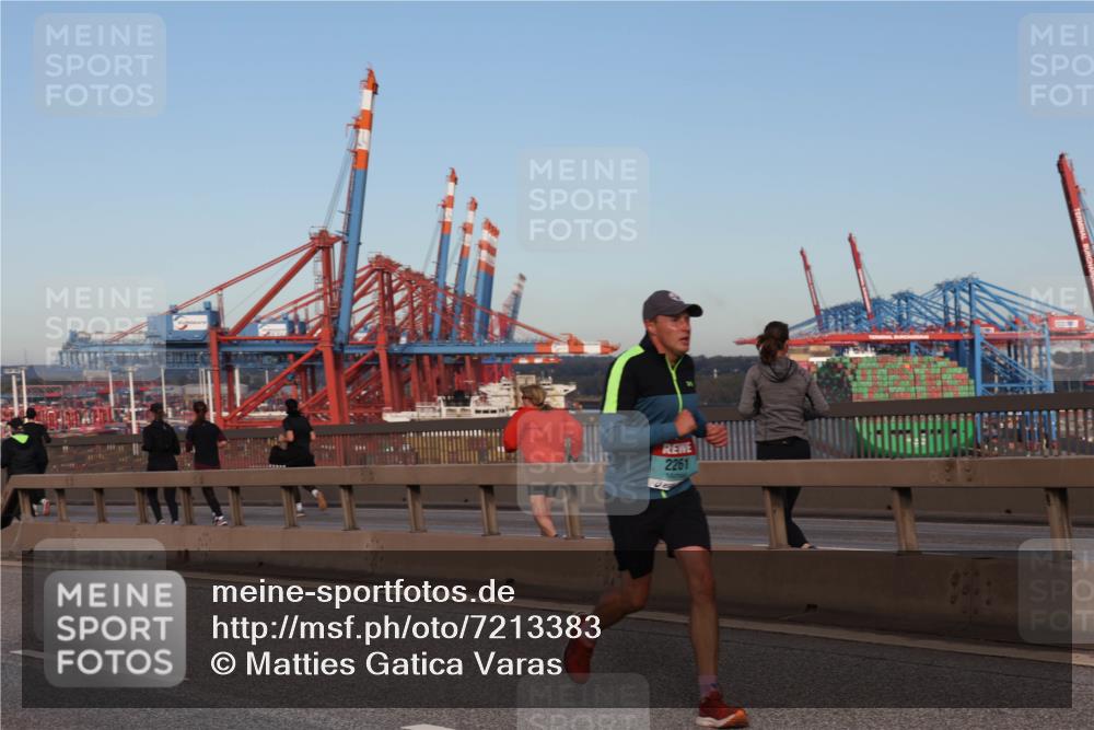 03.10.2024 - Köhlbrandbrückenlauf Matties Gatica Varas http://msf.ph/oto/7213383 03.10.2024 09:38:00 Position 2 2261 meine-sportfotos.de