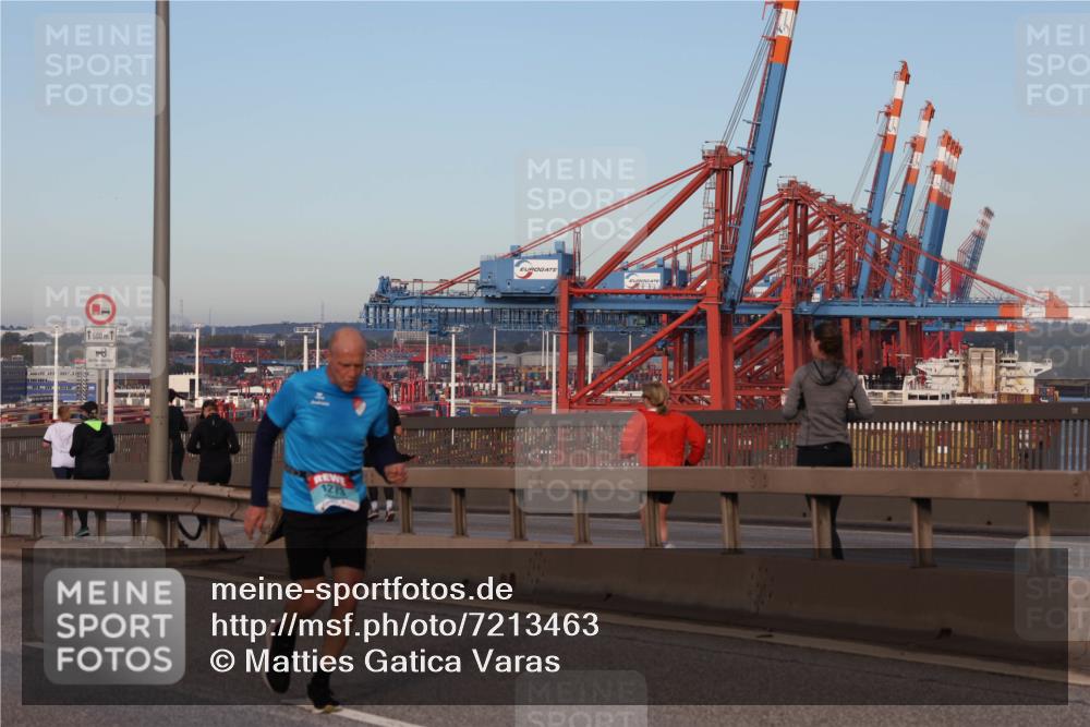 03.10.2024 - Köhlbrandbrückenlauf Matties Gatica Varas http://msf.ph/oto/7213463 03.10.2024 09:38:03 Position 2 1500, 1, 1273 meine-sportfotos.de