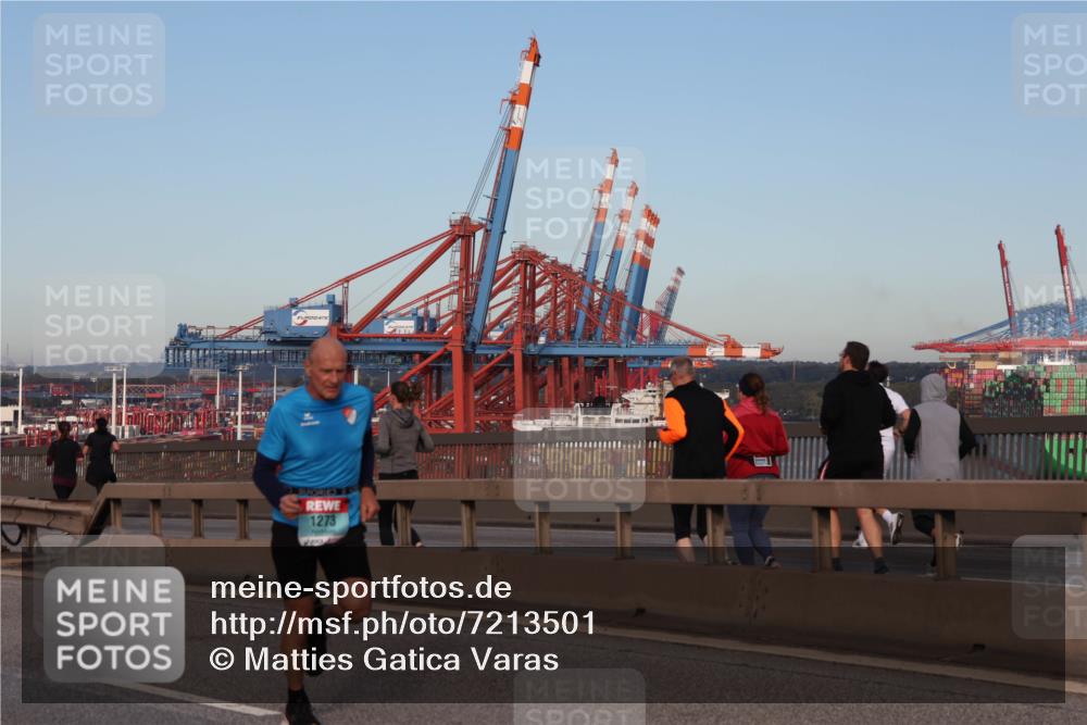 03.10.2024 - Köhlbrandbrückenlauf Matties Gatica Varas http://msf.ph/oto/7213501 03.10.2024 09:38:04 Position 2 9, 1273 meine-sportfotos.de