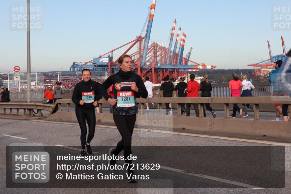 03.10.2024 - Köhlbrandbrückenlauf Matties Gatica Varas http://msf.ph/oto/7213629 03.10.2024 09:38:08 Position 2 500, 1318, 1281 meine-sportfotos.de