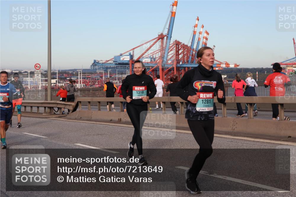 03.10.2024 - Köhlbrandbrückenlauf Matties Gatica Varas http://msf.ph/oto/7213649 03.10.2024 09:38:08 Position 2 11, 1500, 1, 1318, 1281 meine-sportfotos.de