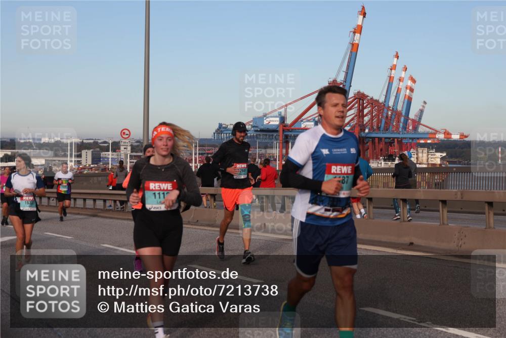 03.10.2024 - Köhlbrandbrückenlauf Matties Gatica Varas http://msf.ph/oto/7213738 03.10.2024 09:38:11 Position 2 500, 111, 1637, 87 meine-sportfotos.de
