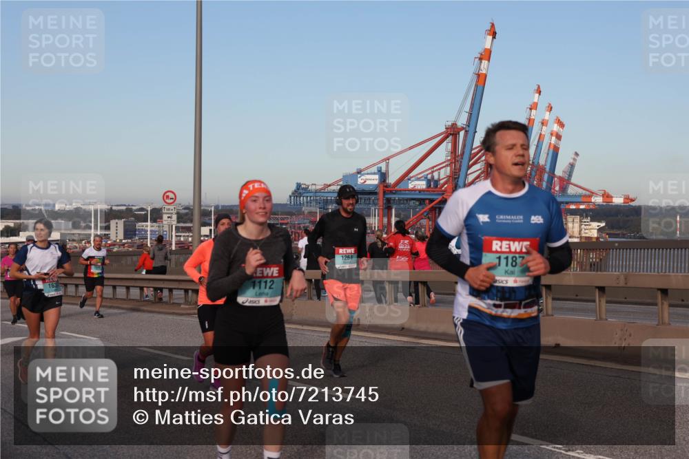 03.10.2024 - Köhlbrandbrückenlauf Matties Gatica Varas http://msf.ph/oto/7213745 03.10.2024 09:38:12 Position 2 163, 500, 1112, 1264, 1187 meine-sportfotos.de