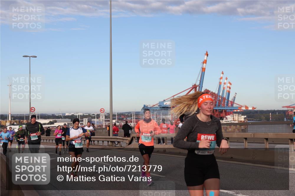 03.10.2024 - Köhlbrandbrückenlauf Matties Gatica Varas http://msf.ph/oto/7213779 03.10.2024 09:38:12 Position 2 500, 1350, 1518, 163 meine-sportfotos.de