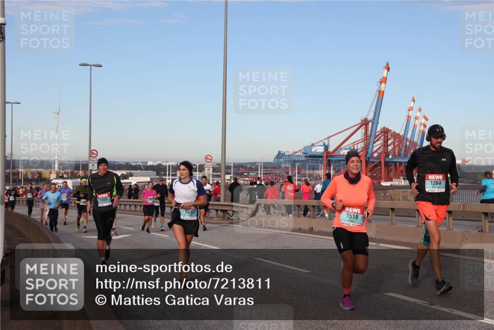 03.10.2024 - Köhlbrandbrückenlauf Matties Gatica Varas http://msf.ph/oto/7213811 03.10.2024 09:38:13 Position 2 500, 1350, 1637, 1518, 1264 meine-sportfotos.de