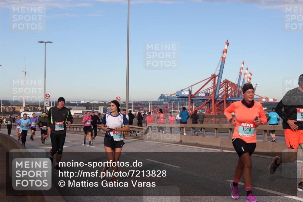 03.10.2024 - Köhlbrandbrückenlauf Matties Gatica Varas http://msf.ph/oto/7213828 03.10.2024 09:38:14 Position 2 1350, 1637, 1518, 12 meine-sportfotos.de