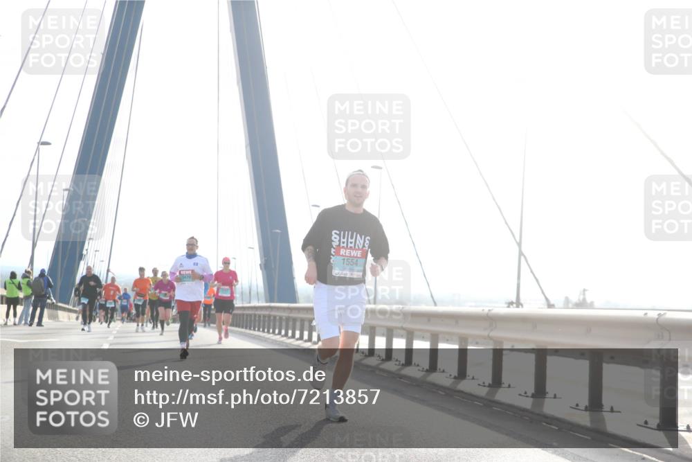 03.10.2024 - Köhlbrandbrückenlauf Jannik Wohlers http://msf.ph/oto/7213857 03.10.2024 09:21:46 Position 1 1439, 0, 1554 meine-sportfotos.de