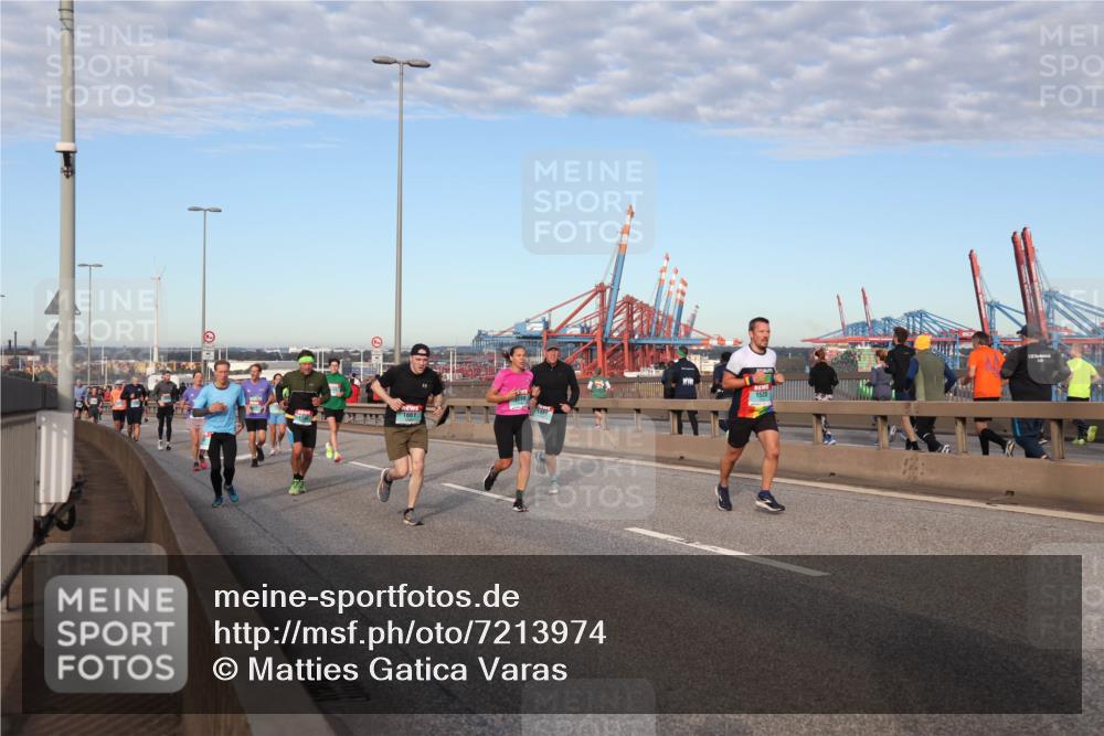 03.10.2024 - Köhlbrandbrückenlauf Matties Gatica Varas http://msf.ph/oto/7213974 03.10.2024 09:38:18 Position 2  meine-sportfotos.de