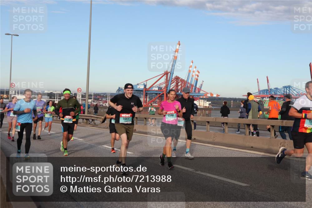 03.10.2024 - Köhlbrandbrückenlauf Matties Gatica Varas http://msf.ph/oto/7213988 03.10.2024 09:38:19 Position 2 1598, 1661, 481, 15 meine-sportfotos.de