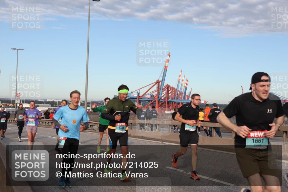 03.10.2024 - Köhlbrandbrückenlauf Matties Gatica Varas http://msf.ph/oto/7214025 03.10.2024 09:38:21 Position 2 1107, 1340, 1661 meine-sportfotos.de